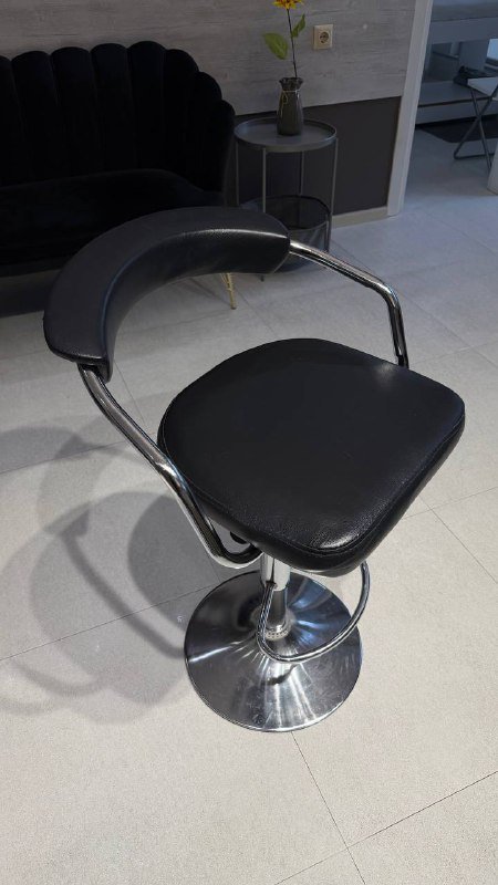 Стул компьютерный черный