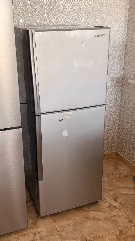 Холодильник Hitachi 1