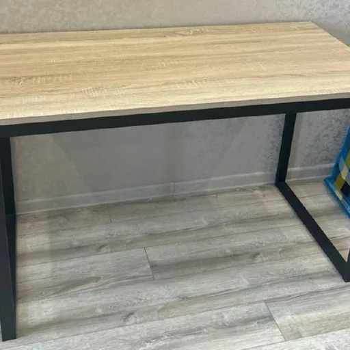 Стол