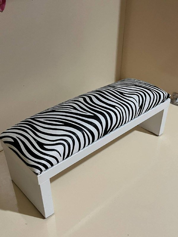 Столик для маникюра