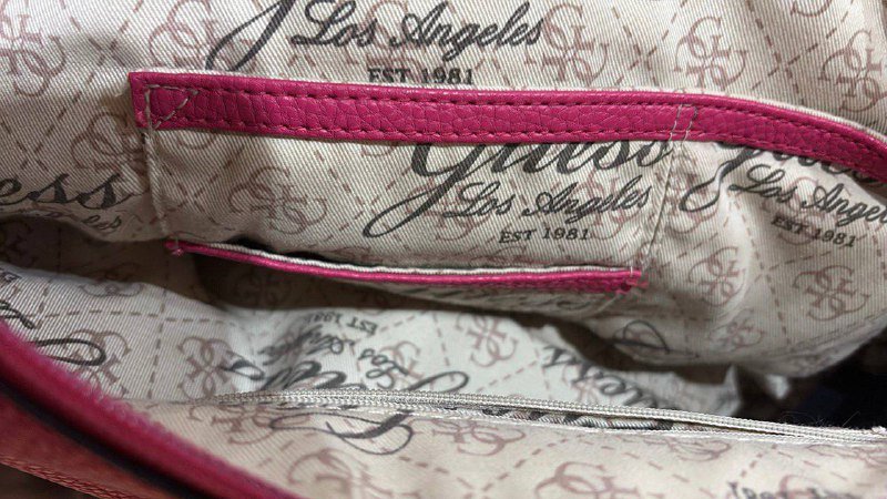 Черная сумка GUESS, Розовая сумка GUESS 6