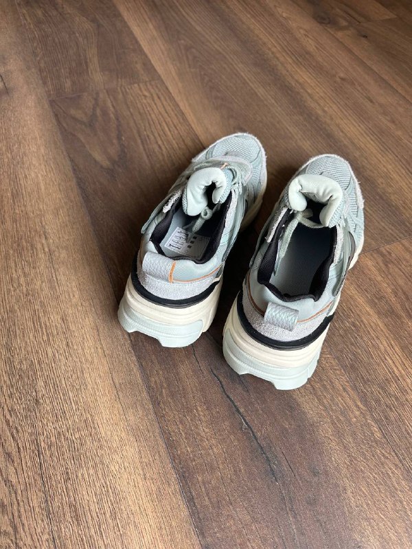 Кроссовки nike v2k run US 11 UK 8.5 новые 4