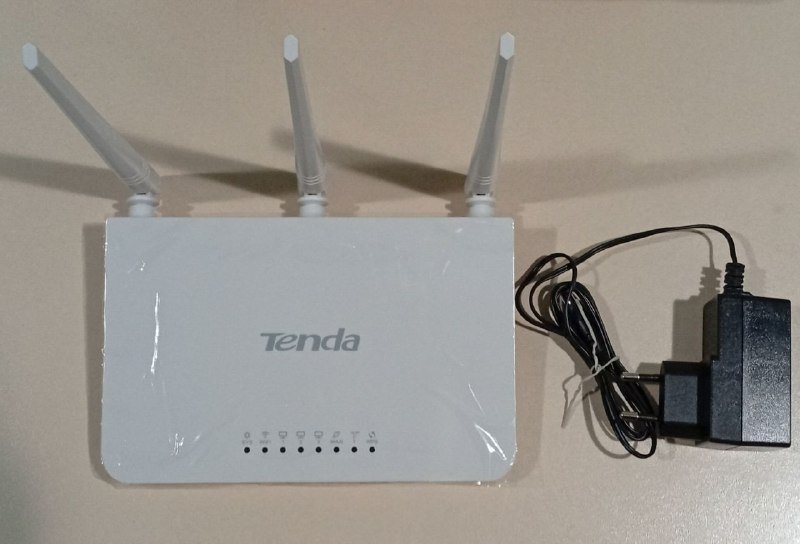 Маршрутизатор Tenda wireless N300 Easy Setup Router Model F3 2