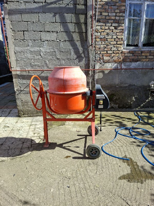 Бетономешалка на 250л 5