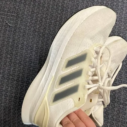 Кроссовки Adidas