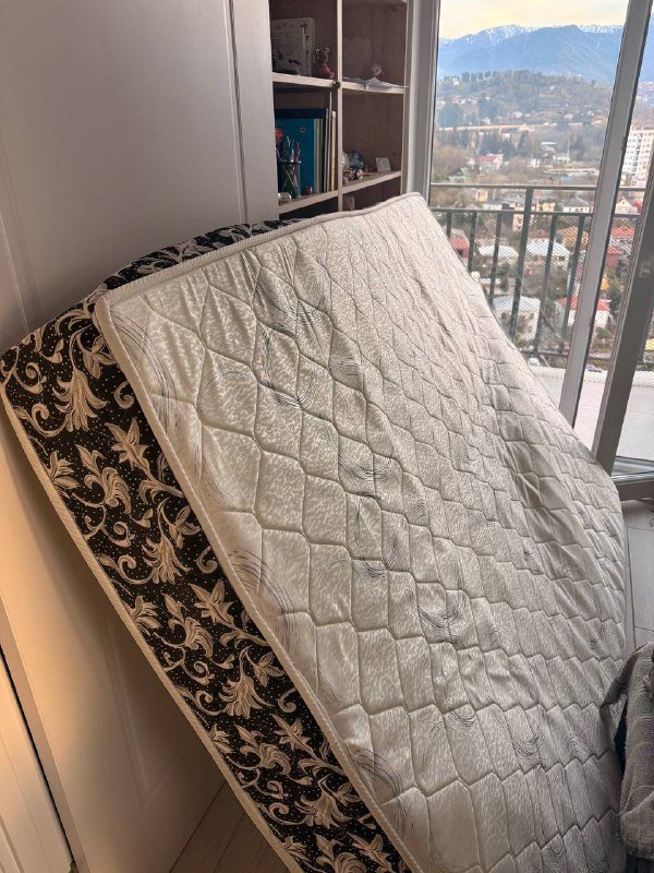 Кровать с матрасом 160х200 2