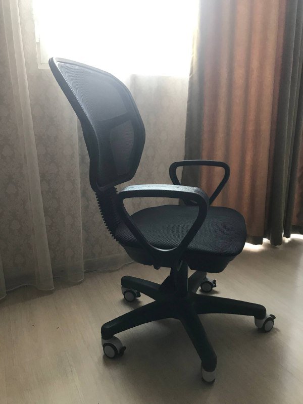 Офисный стул 2