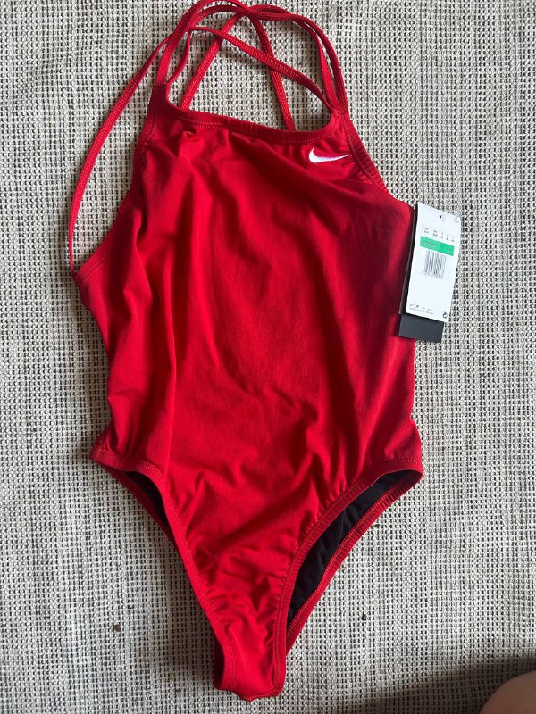 Купальник Nike, белье My dear Petra, лиф жемчужно серый, пояс для чулок