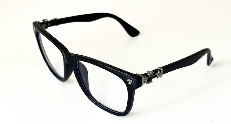 Очки черные с оправой