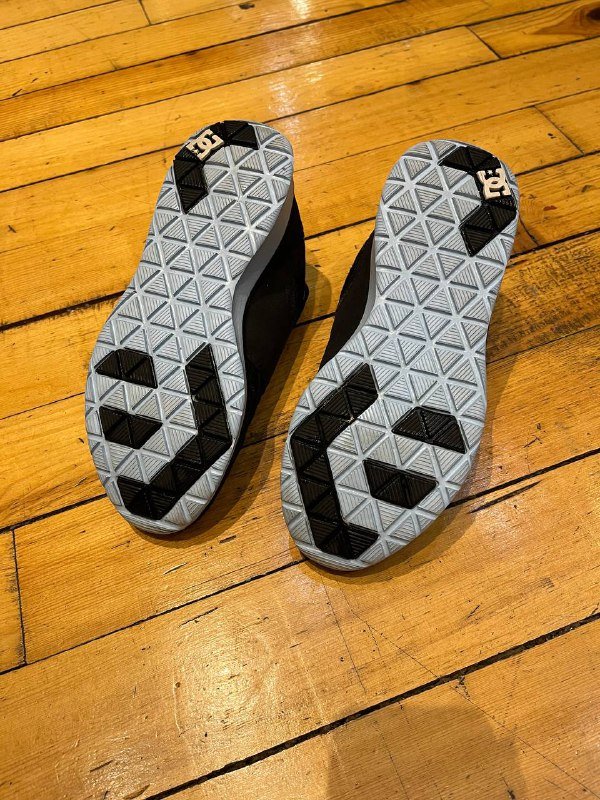 Кроссовки DC Shoes женские размер 37 3