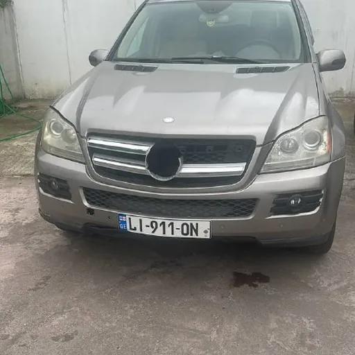 Mercedes автомобиль
