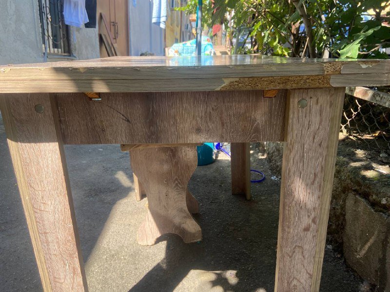 Стол средний размера раскладной 2