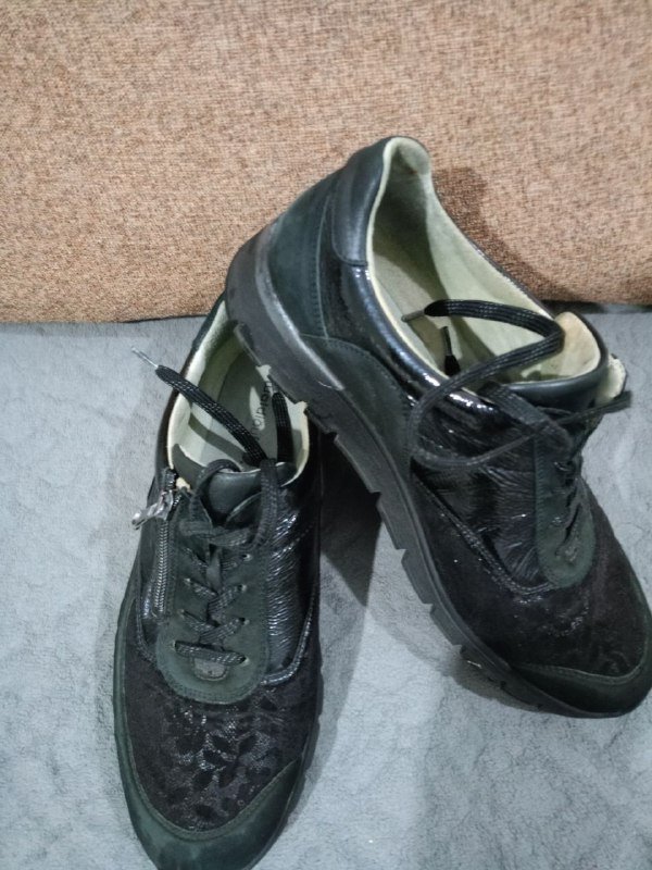 Мужские кроссовки размер 41 с замшевыми вставками