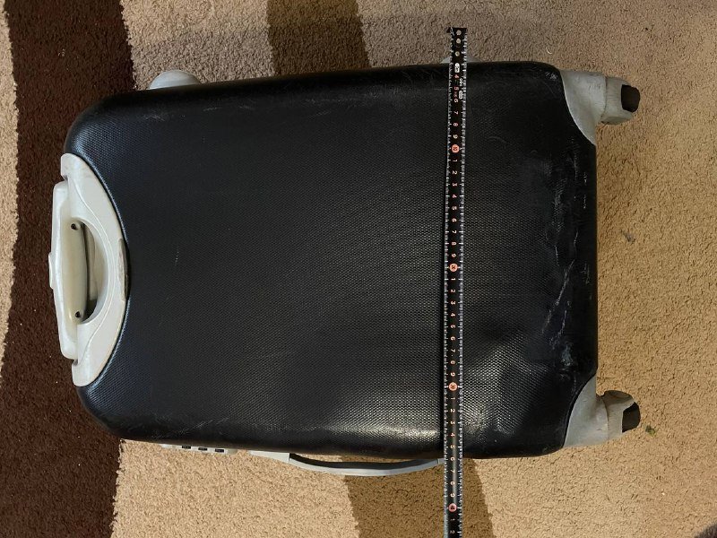 Пластиковый чемодан Roncato для ручной клади 3