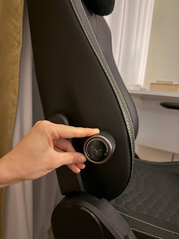 Игровое рабочее компьютерное кресло кожаное 2