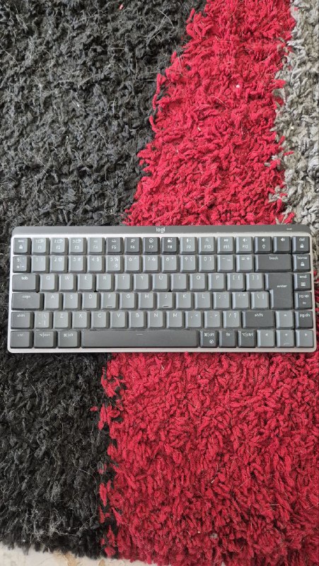 MX Mechanical Mini клавиатура, книги Карл Маркс, Макиавелли, Гете