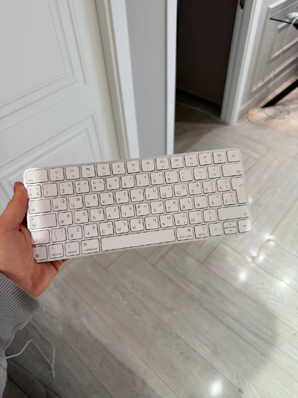 MacBook Air m4 2025 года, Samsung s24 128GB, Apple Magic Keyboard 10