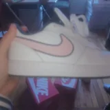 Кроссовки Nike 4