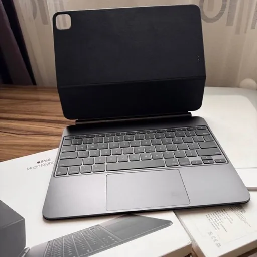 Magic Keyboard, Apple Pencil 2