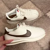 Кроссовки Nike Cortez 2