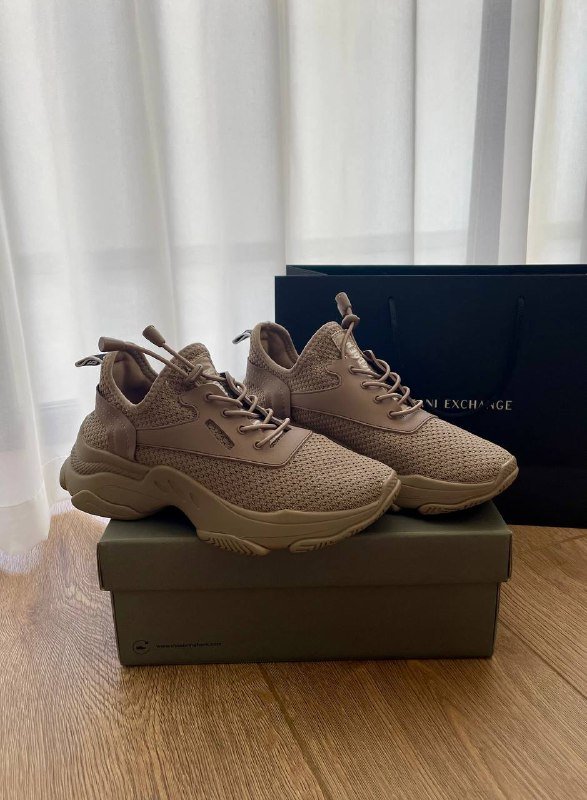 Текстильные кроссовки Steve Madden 37 размер