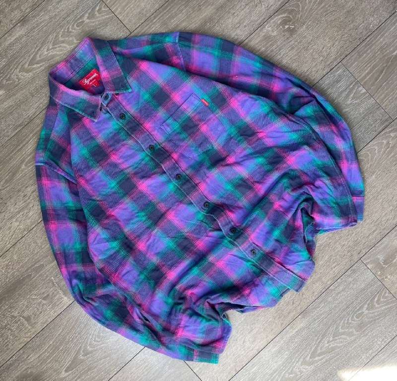Supreme shirt size L 3