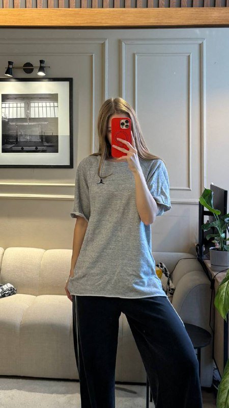 Спортивная сумка, свитшоты Nike Air Jordan, ветровка Puma, футболка Nike Jordan 8