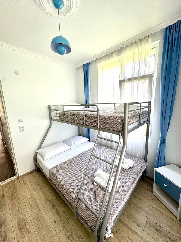 2х ярусная кровать без матрасов