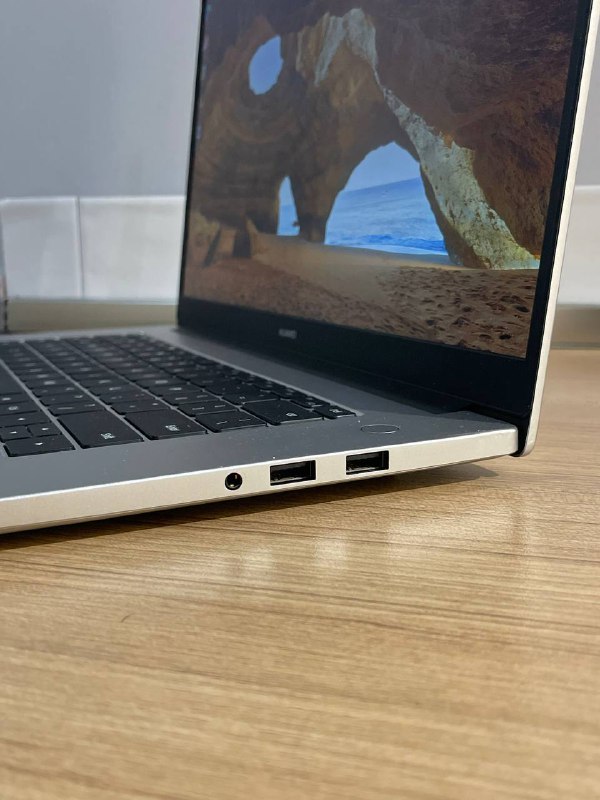 MateBook D15 ноутбук Intel Core i3 8GB 256GB SSD 6