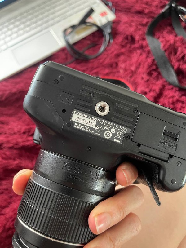 Фотоаппарат Canon EOS 550D с объективом, зарядкой, чехлом 3