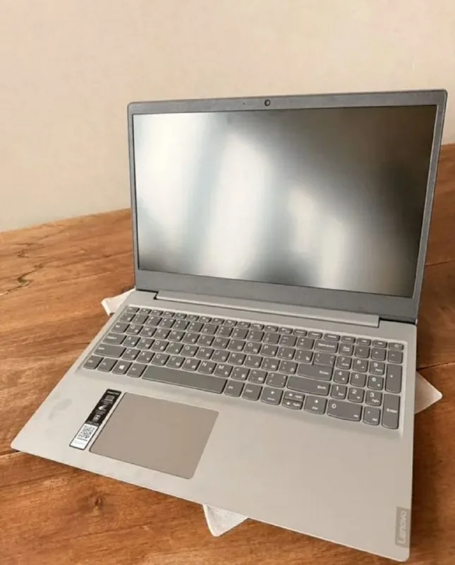 Lenovo IdeaPad S145-15IGM 1