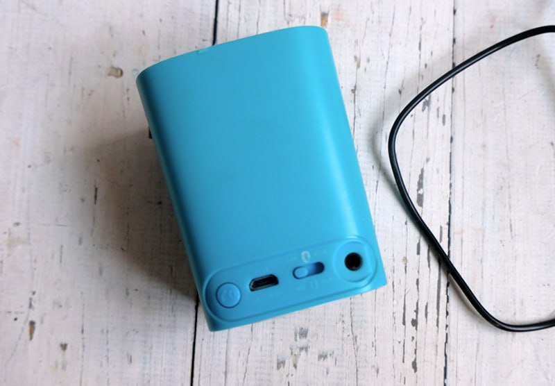Мини Bluetooth колонка Philips BT100 2
