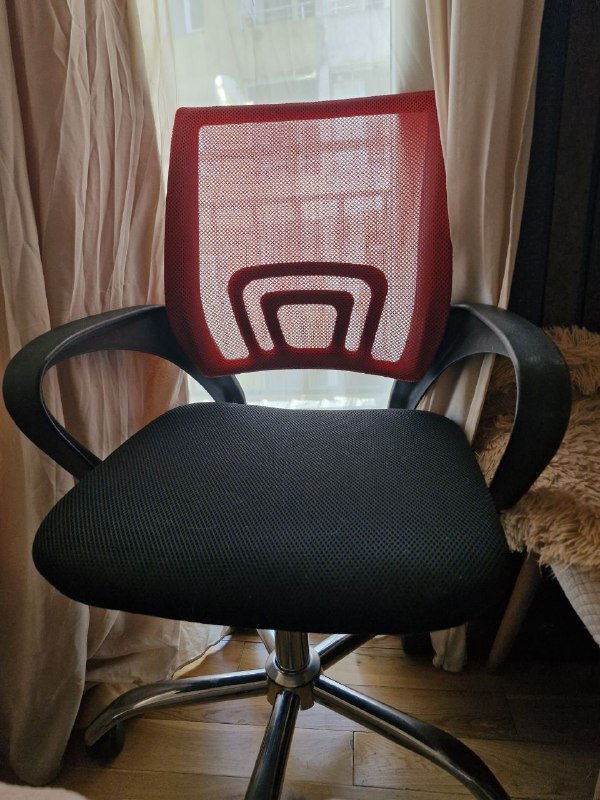 Офисный стул