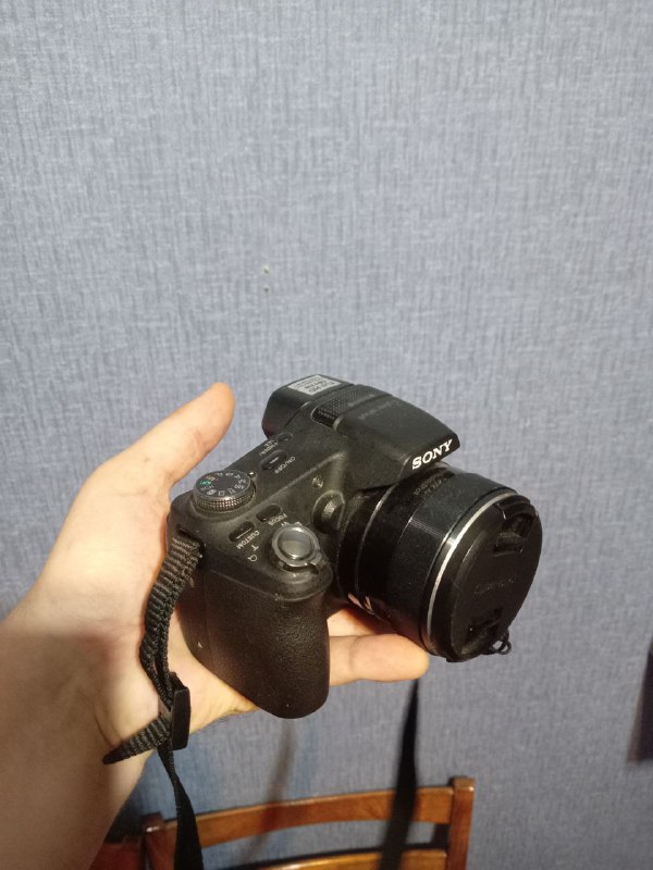 Камера Sony DSC-HX100V с аксессуарами 2