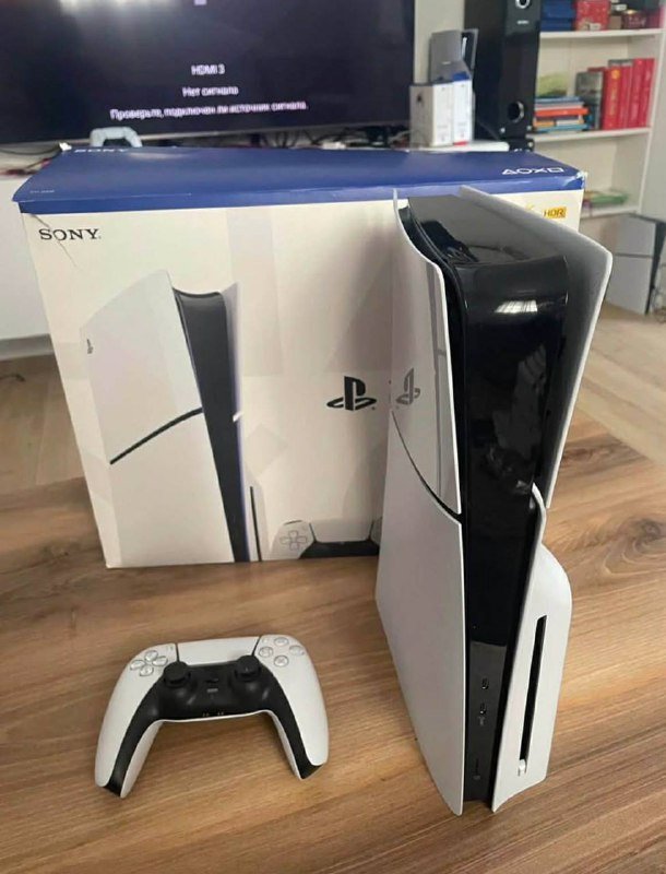 PlayStation пять slim