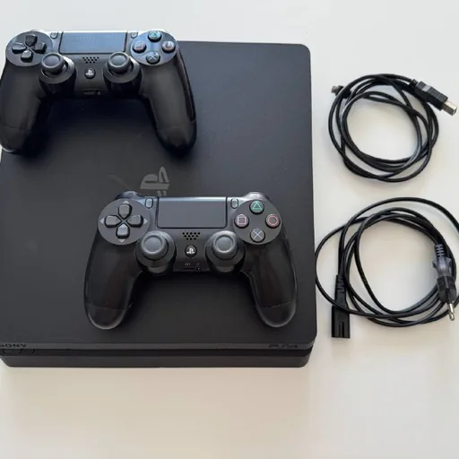 Sony PS4 slim, 2 джойстика, провода