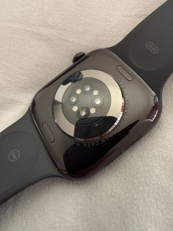 Apple Watch Series 10 64GB 46mm Jet Black 6