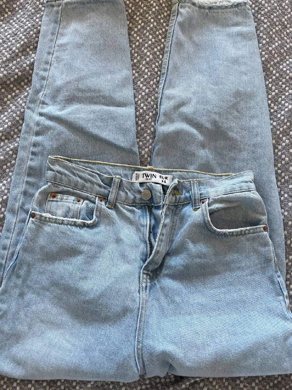 Джинсы бананы размер s/34 2