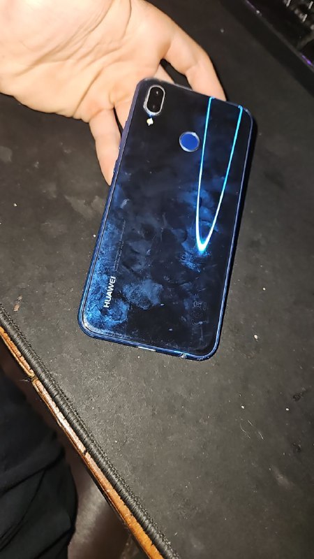 Huawei телефон