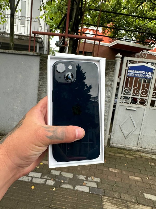 iPhone 15 Plus 128GB Black, iPhone 14 128GB Black