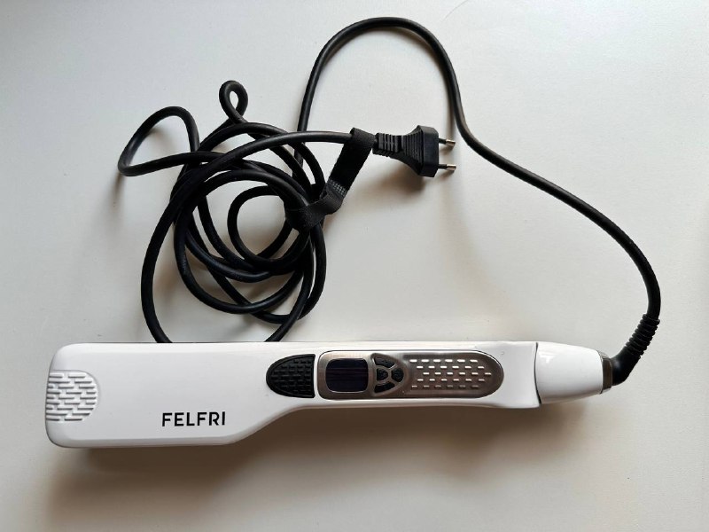 Паровой выпрямитель для волос FELFRI