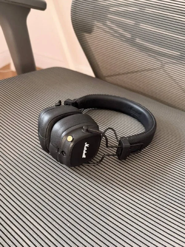 Наушники Marshall Major IV