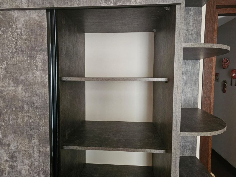 Шкаф-купе, полки кухонные, рюкзак Samsonite, диспенсеры мыла 2