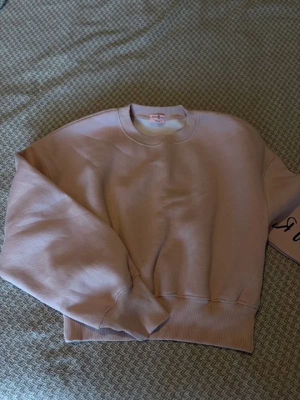 New women's sweatshirt 1