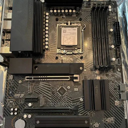 ASRock X670E PG Lightning