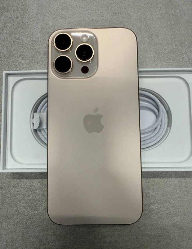 iPhone 16 Pro Max 256 GB Desert Titanium 3