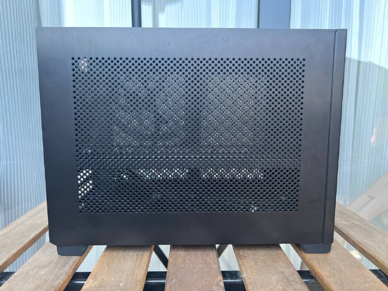 Корпус Mini-ITX NCASE M1 v6.1