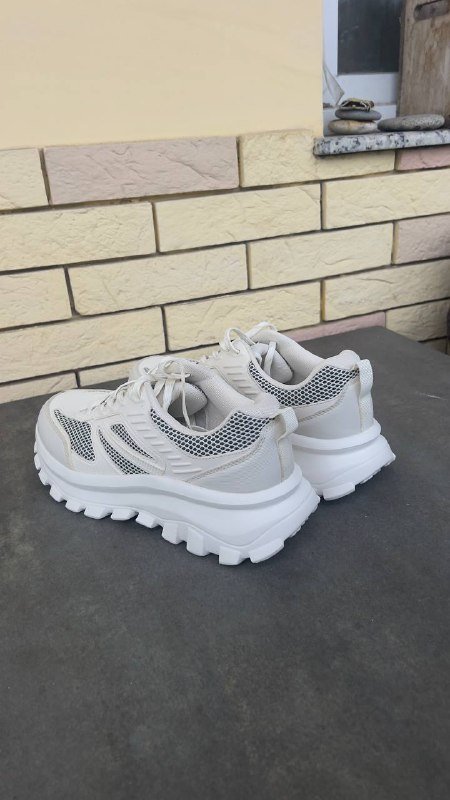 Кроссовки ZARA мужские белые размер 42 2