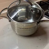 Кастрюля, набор подушек, одеяло, подушки 1