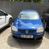 Volkswagen Golf 5 1